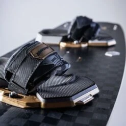 Crazyfly Elite IV - Freeride / Freestyle Kiteboard Discounts Apply ! -Wingboarding Shop 900 crazyfly 2024 elite iv 5