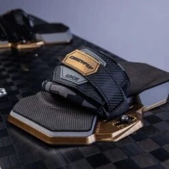 Crazyfly Elite IV - Freeride / Freestyle Kiteboard Discounts Apply ! -Wingboarding Shop 900 crazyfly 2024 elite iv 6