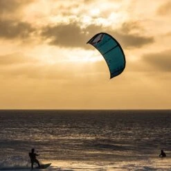 Ozone Reo V6 Surf / Wave Kite - 30% Off Discounts Apply ! -Wingboarding Shop ozone reo v6 size bar 4
